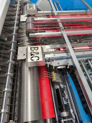 Μηχανή αυτόματης πλαστικοποίησης φλογέρας υψηλής ακρίβειας με μεγάλο μέγεθος χαρτιού (170*170cm) και πολλαπλές επιλογές ισχύος (22kw-30kw)