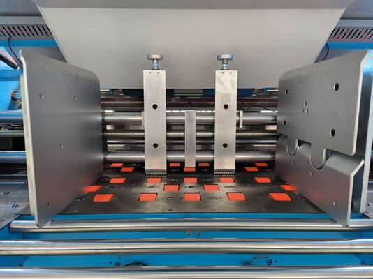 Αυτόματη μηχανή laminator φλάουτα υψηλής ταχύτητας laminating για κυματοειδές χαρτόνι με ταχύτητα 200m / min