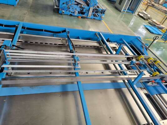 Μηχανή laminator υψηλής ταχύτητας με φλάουτο που προσφέρει κατασκευή κουτιών από χαρτόνια με μειωμένη κατανάλωση κόλλας και χωρίς δομή πίεσης τροφοδοσίας