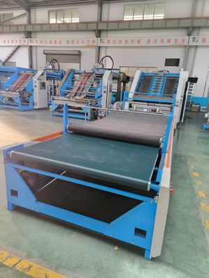 Μεγάλη ακρίβεια Μεγάλη ταχύτητα φλάουτα laminator Machine με αυτόματη τεχνολογία διόρθωσης σερβο μοντέλο GFS1500